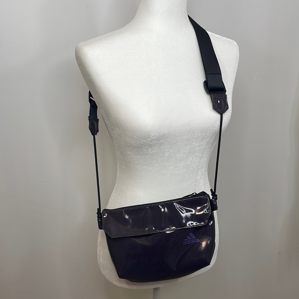 Adidas Women’s Cross Body Bag Purple triple bar logo Black Adjustable Strap, Zip
